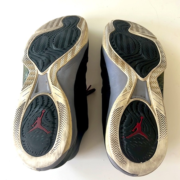 Original Nike Air Jump Man logo Black & Red men’s Shoes, gently preloved.Size 12 - Picture 7 of 12